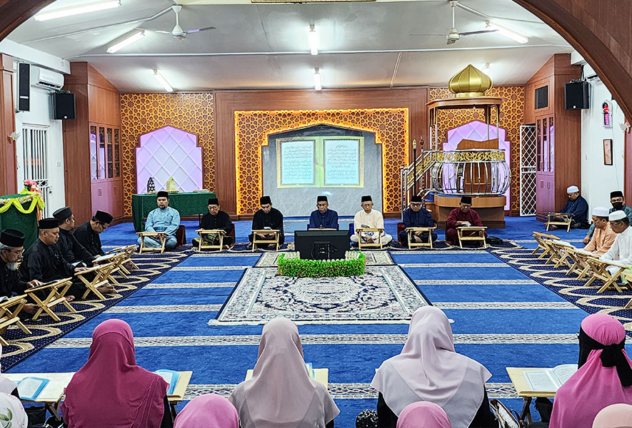 Penolong Mufti (Buhuth) Hadiri Majlis Khatam Al-Qur’an Bagi Masjid Kampong Masin