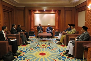 Mufti Kerajaan Terima Kunjungan Hormat Menteri Sekitaran dan Sumber Air Republik Singapura