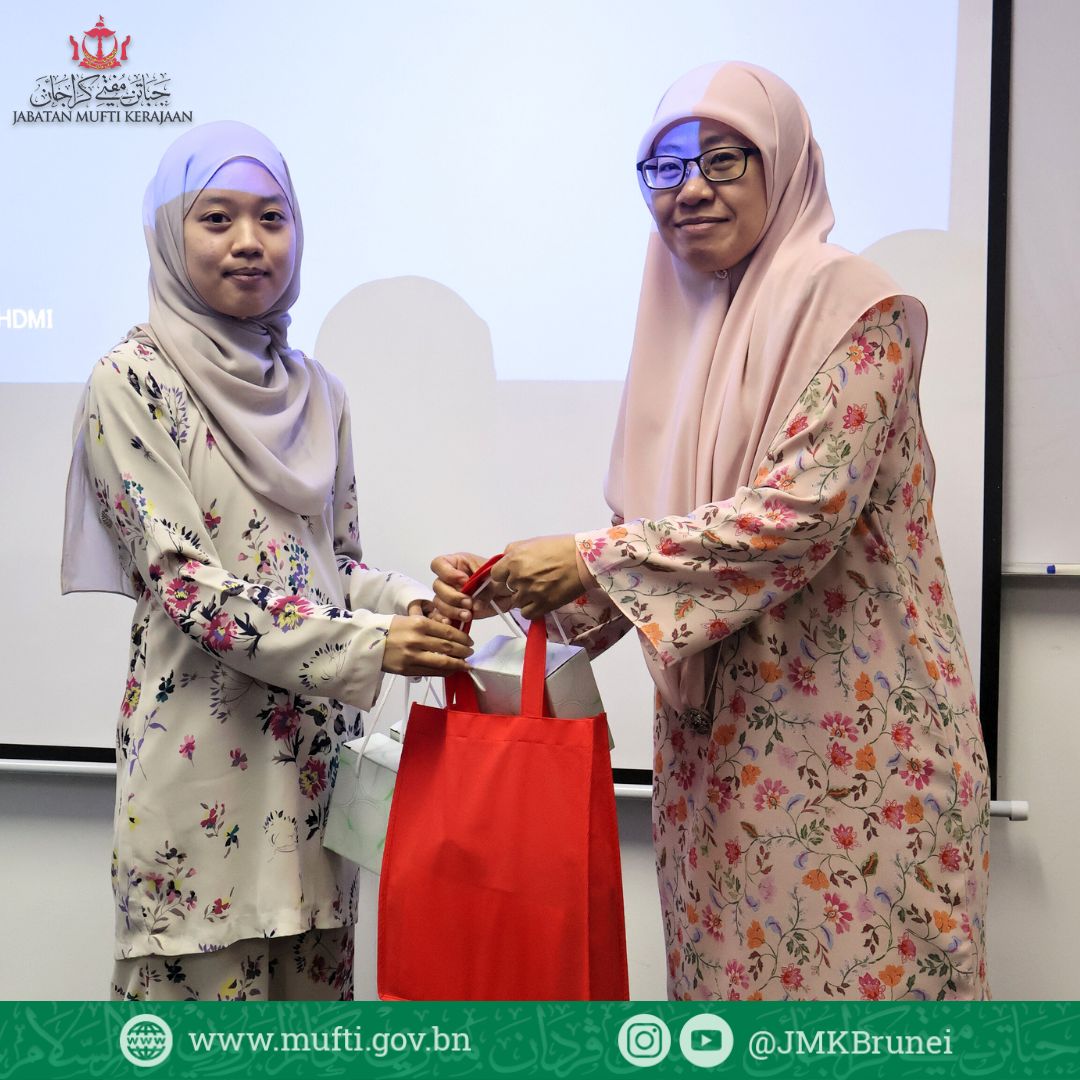 2 Pegawai Ilmu Jabatan Mufti Kerajaan sebagai Penceramah Sesi Program Perbidanan