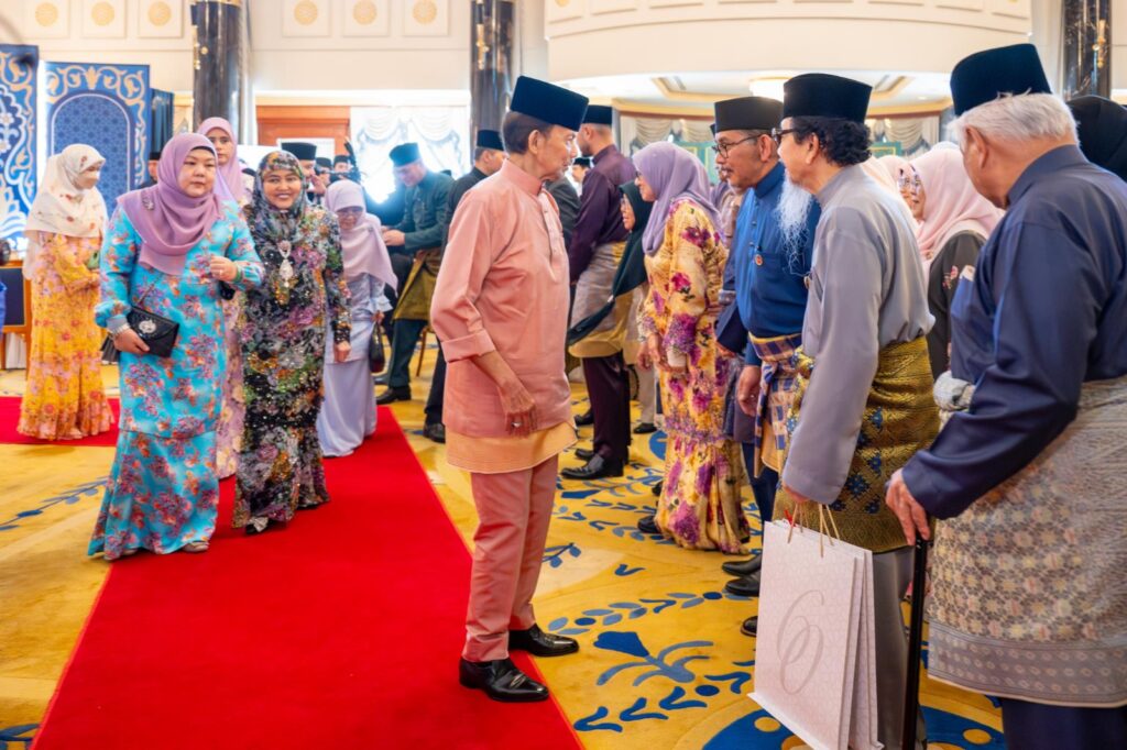 CERAMAH Yang Berhormat Pehin Datu Seri Maharaja Dato Paduka Seri Setia Dr. Ustaz Haji Awang Abdul Aziz bin Juned, Mufti Kerajaan, Negara Brunei Darussalam